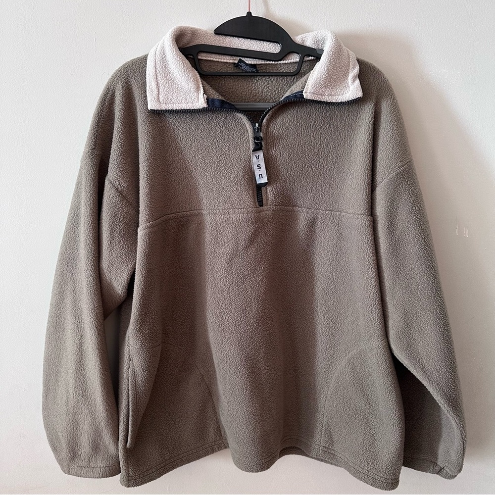 Men's Tan Beige Fleece Sweater Made in USA quarter zip Outdoor